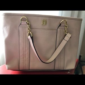 Tommy Hilfiger rose color purse